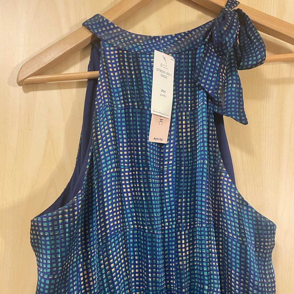 Blue Geometric Tie Neck
Halter Maxi Dress M Petite Lined